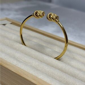 Chic Knot Cuff Bangle